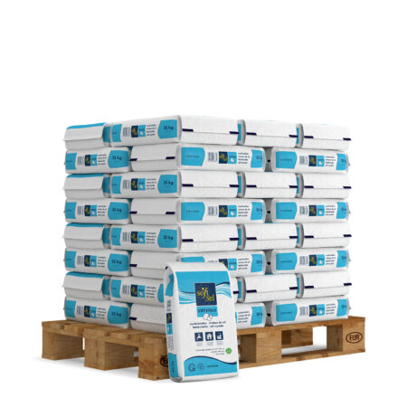 Palle med 25kg. poser saltkrystaller